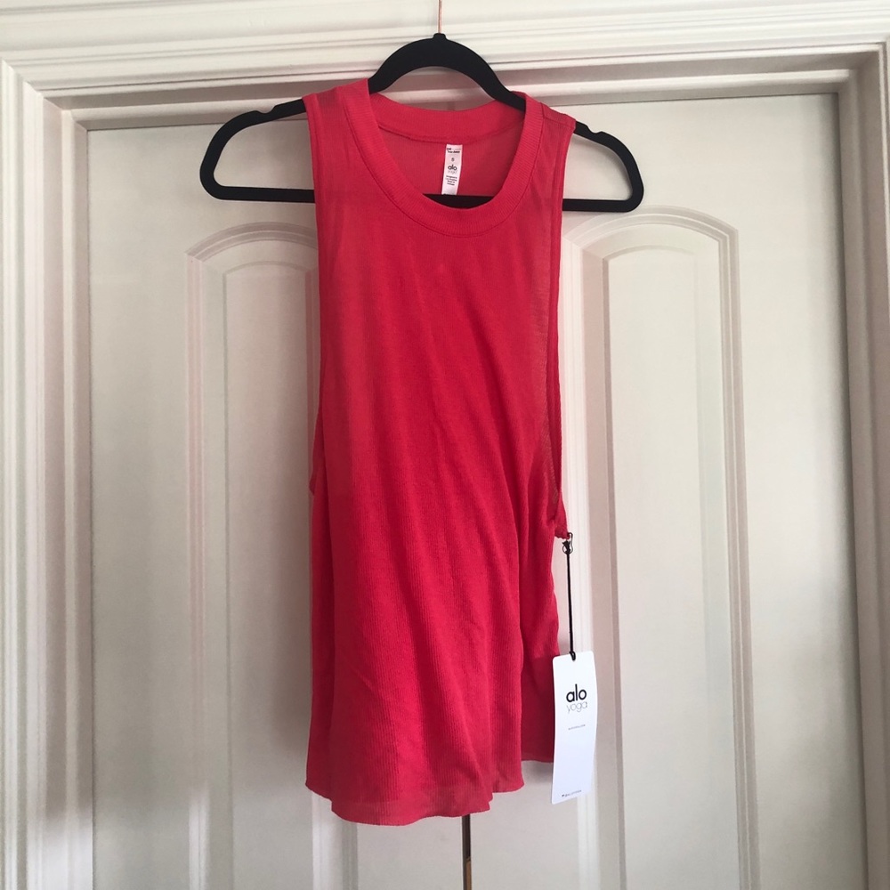 NWT ALO Yoga Heat Wave Tank - Rich Peony - Small